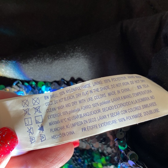 Forever 21 woman’s Flippable blue green sequin crop tank top spaghetti straps - Picture 7 of 13